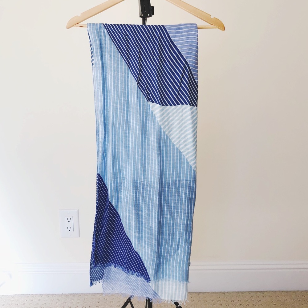 GAP Abstract Striped Scarf